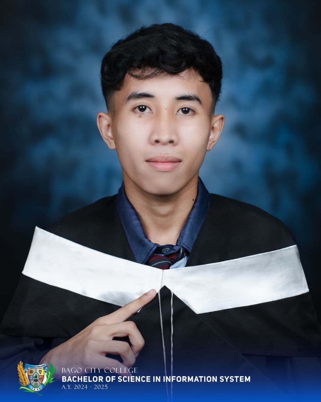 Carl Navid Cata-an professional graduation photo